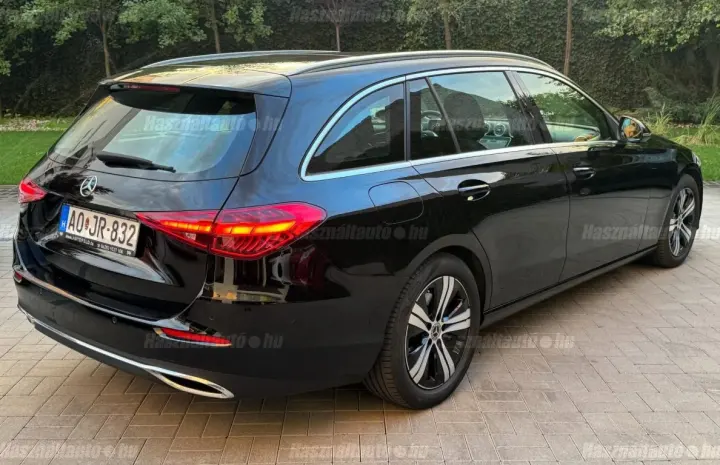Mercedes-Benz C-osztály – C 220