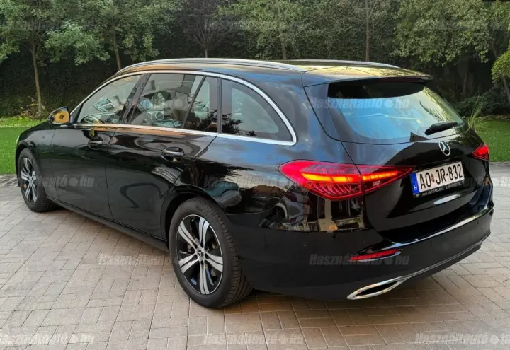 Mercedes-Benz C-osztály – C 220
