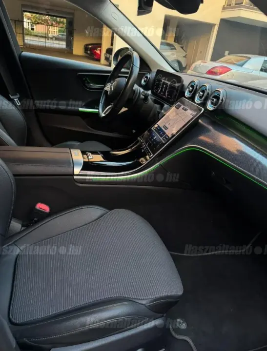 Mercedes-Benz C-osztály – C 220